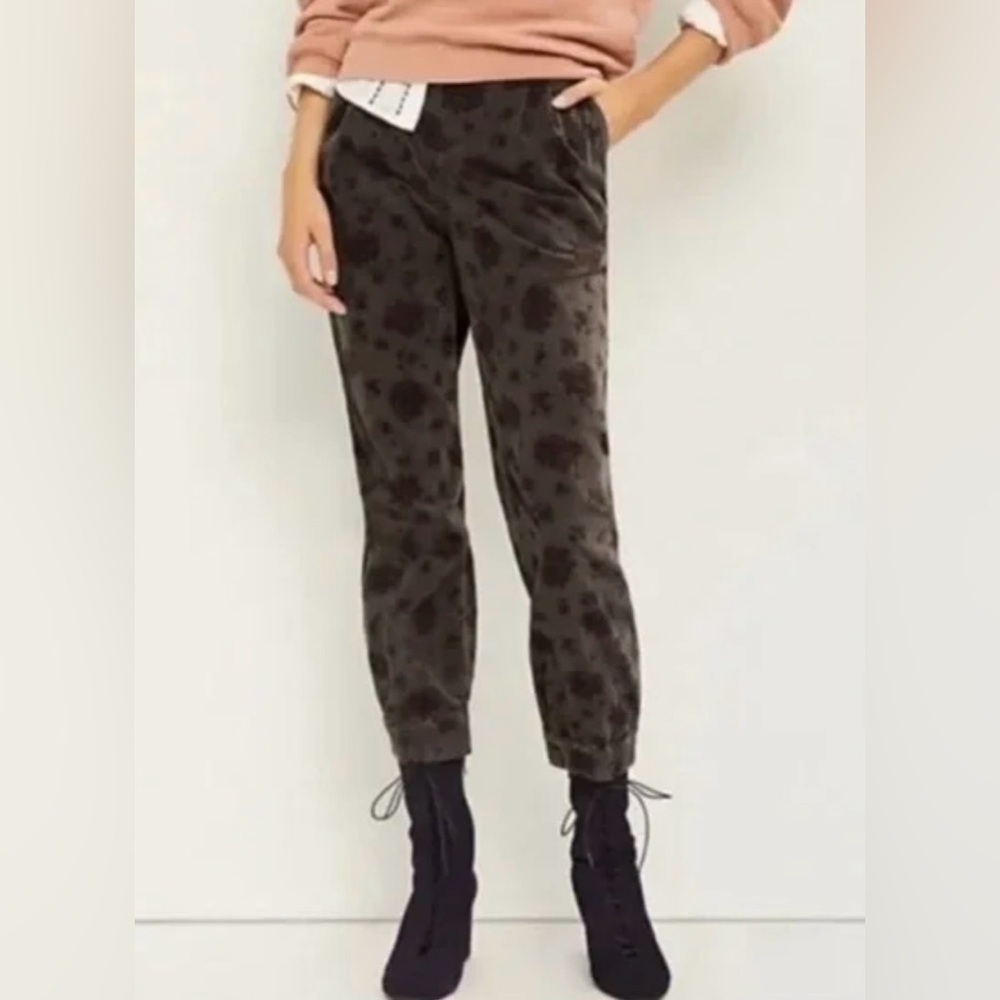 ANTHROPOLOGIE Kalea Charcoal Gray Floral Velvet Joggers Size Medium 33x27